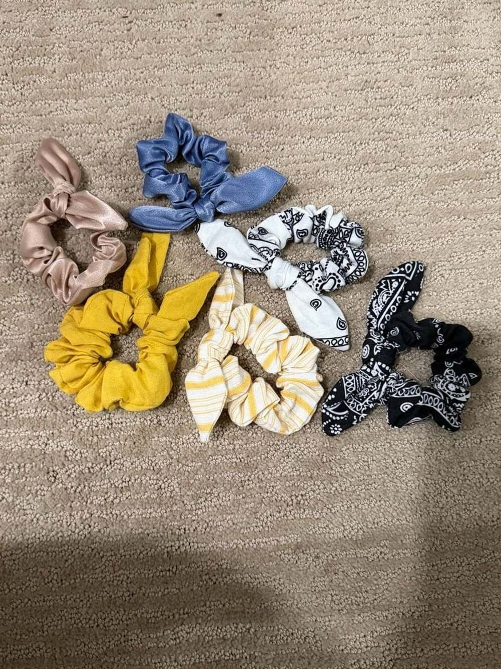 Assorted Bow Scrunchies 6-Piece Set